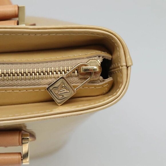 LOUIS VUITTON Monogram Vernis Houston Hand Bag Beige - Picture 13 of 16